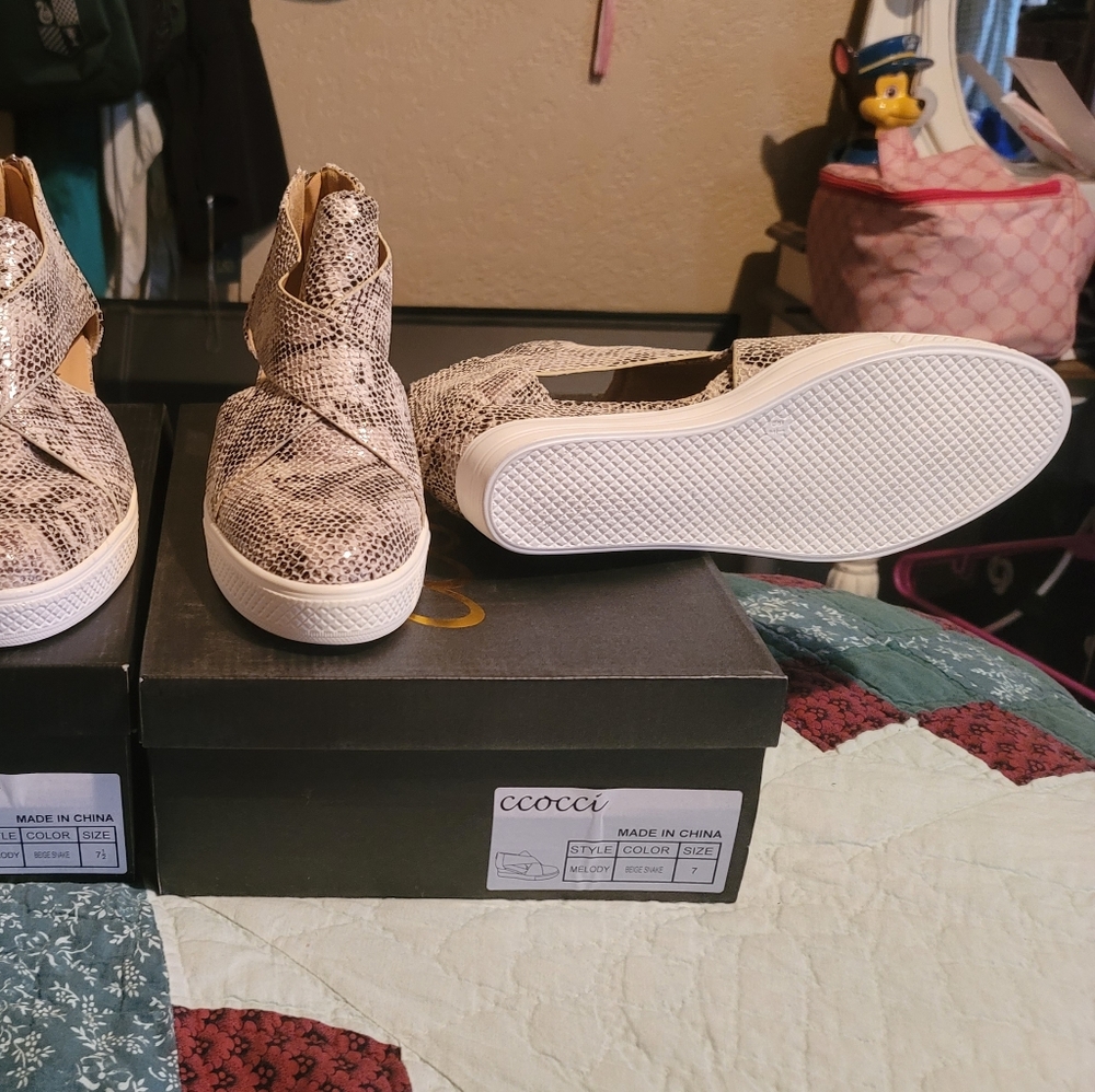 Slip ons